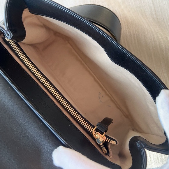 Chloe Leather C Crossbody Bag Black - Picture 11 of 13